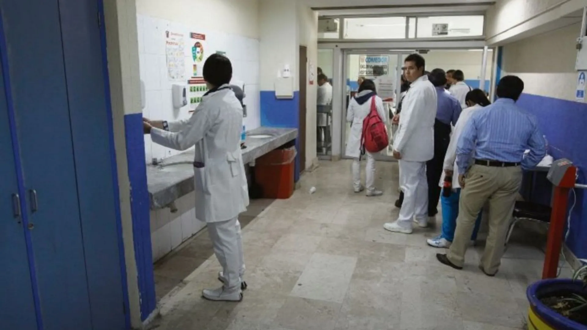 Médicos pasantes rechazan cambio en horario laboral: denuncian incumplimiento de lo pactado